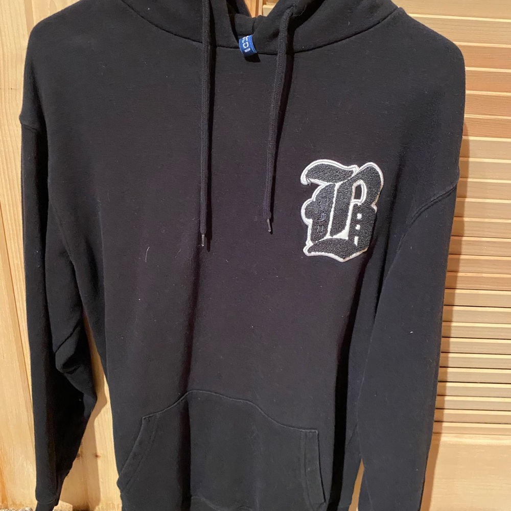 DIVIDED Old English ‘B’ sweatshirt size medium